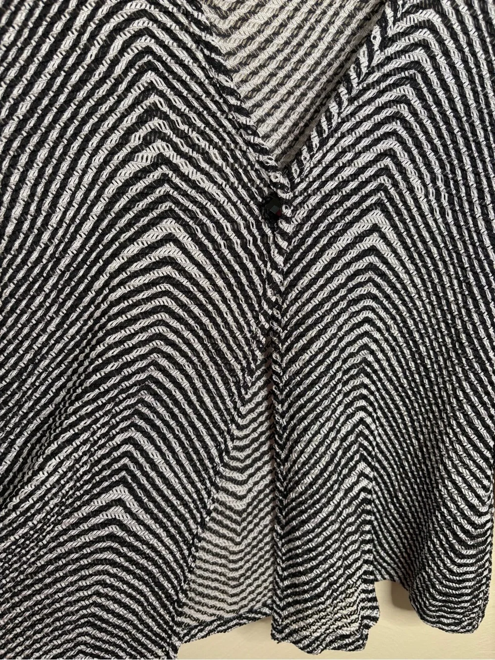 Chico's Cardigan Women Size 3 Black White Chevron Stripe Knit Top Office Chic XL